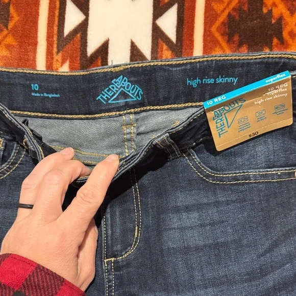 Stylish Kids Blue Jeans - Picture 2 of 3